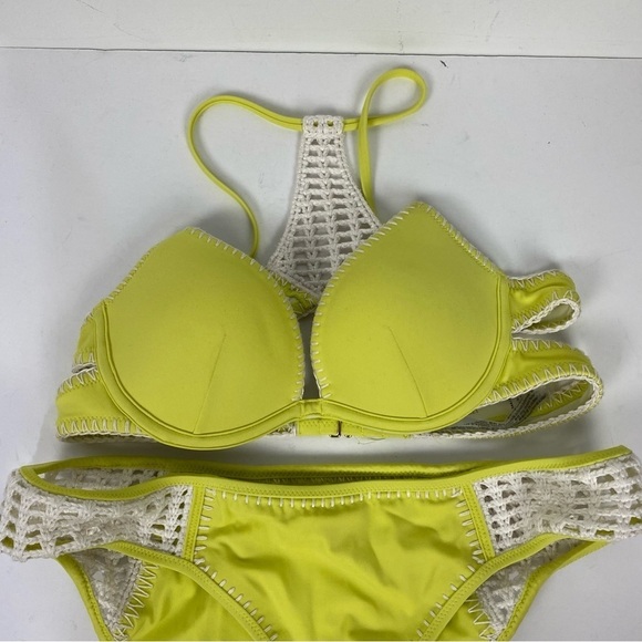 Victoria's Secret Green Crochet Triangle 2 Piece Bikini - Picture 4 of 8